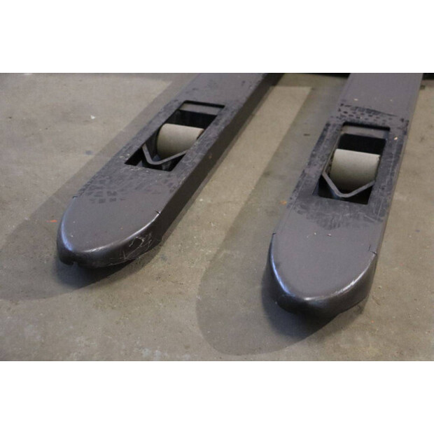 2018 Toyota SWE 120-45580174