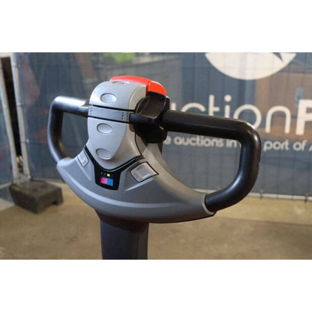 2018 Toyota SWE 120-45580181