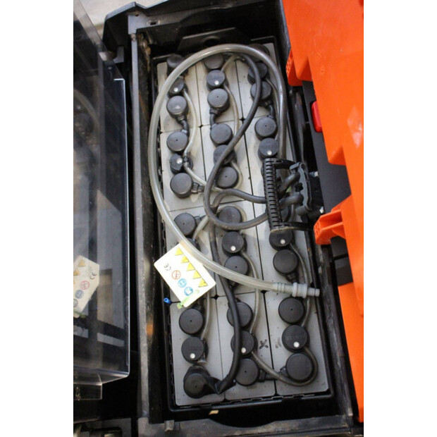 2017 Toyota SWE140L-45580350