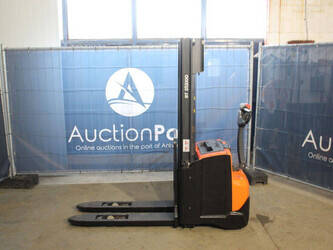 2017-toyota-swe140l-1425099-45580432