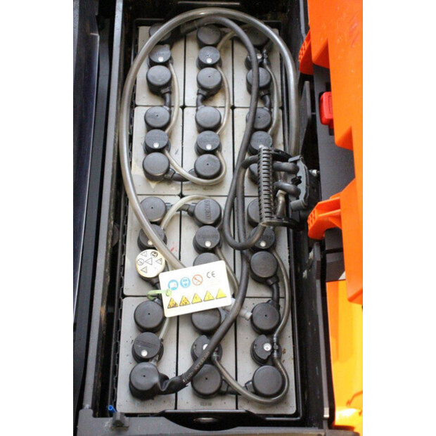 2017 Toyota SWE140L-45580442