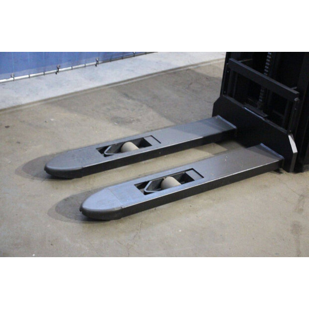 2018 Toyota SWE120-45580513