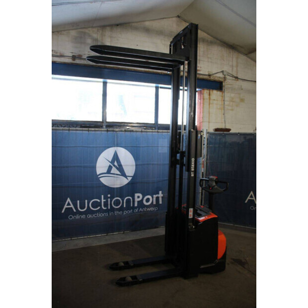 2018 Toyota SWE120-45580523