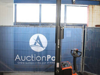 2018-toyota-swe120-1425102-45580524