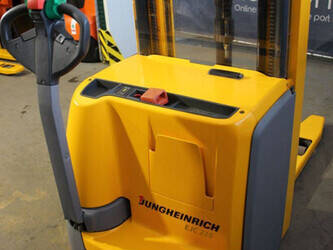 2015-jungheinrich-ejc-216-1425104-45580596