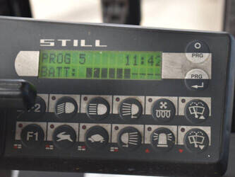 2000-still-r20-16-1425113-45580890