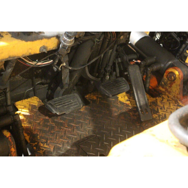 Datsun QF02-45581057