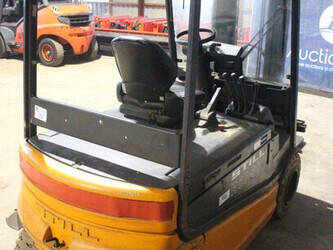 1999-still-r60-30-1425123-45581194