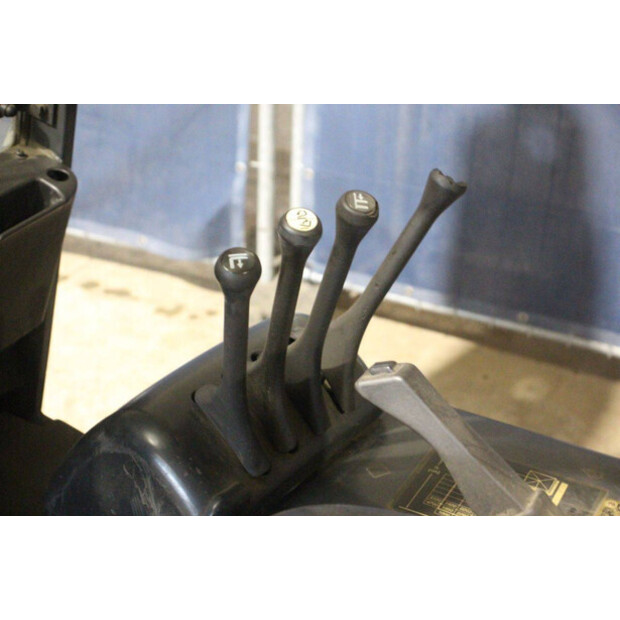 1999 ستيل R60-30-45581213