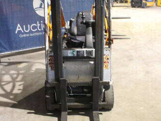 2004-still-rx-50-10-1425127-45581344