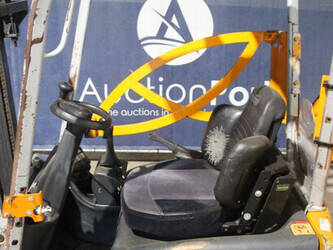 2004-still-rx-50-10-1425127-45581353