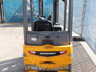 2016-jungheinrich-efg215-1425131-45581465