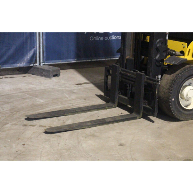 2017 يال GLP25VX-45581570