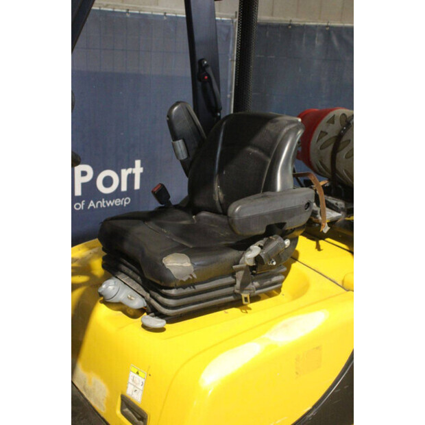 2017 يال GLP25VX-45581582