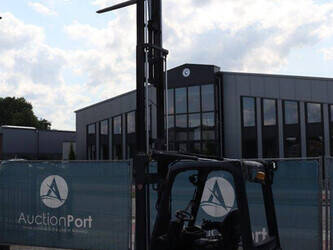 2014-linde-e16-01-1425139-45581744