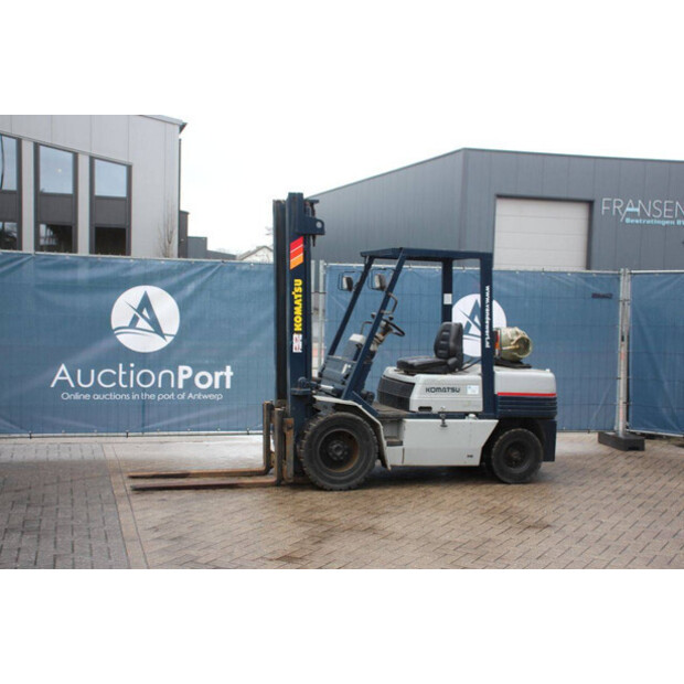 1990 كوماتسو FG 30-11-45581778