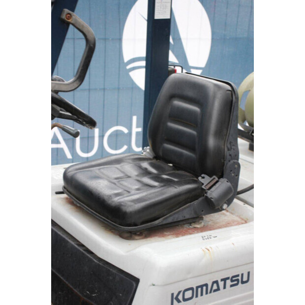 1990 كوماتسو FG 30-11-45581802