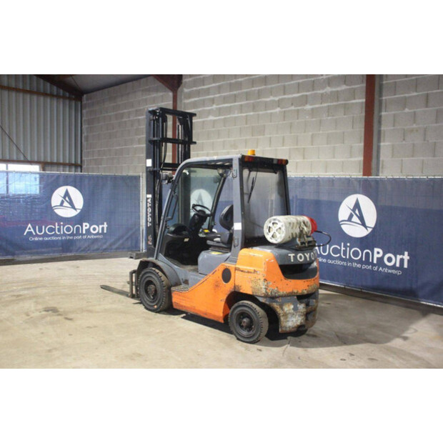 2008 تويوتا 02-8FGF25-45581812