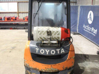 2008-toyota-02-8fgf25-1425142-45581813