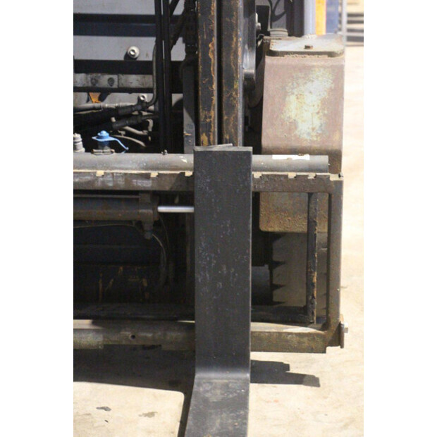 2008 تويوتا 02-8FGF25-45581821