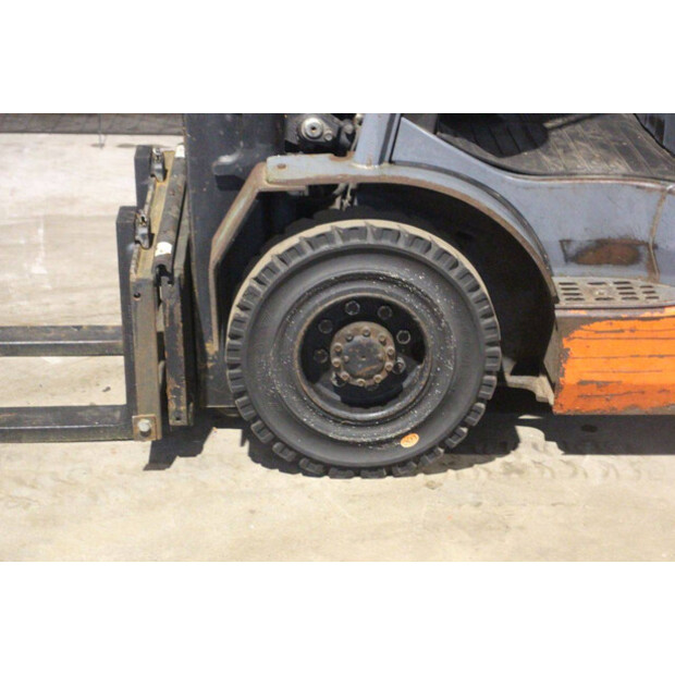 2008 تويوتا 02-8FGF25-45581823