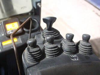 2008-toyota-02-8fgf25-1425142-45581836