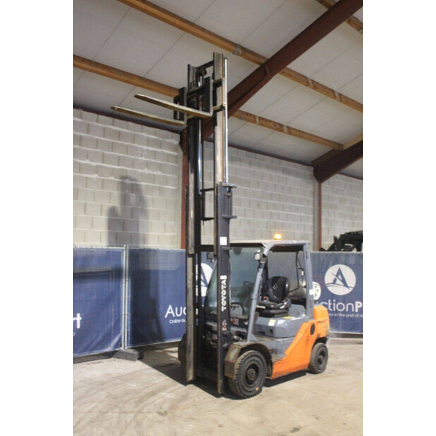 2008 تويوتا 02-8FGF25-45581837