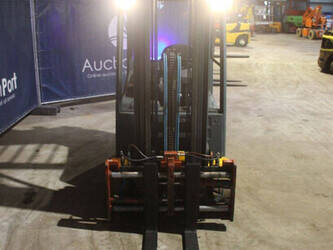 2010-jungheinrich-efg-320-1425144-45581879