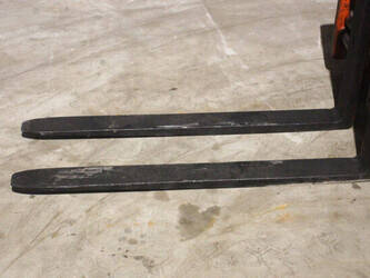 2010-jungheinrich-efg-320-1425144-45581883