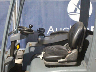 2010-jungheinrich-efg-320-1425144-45581891