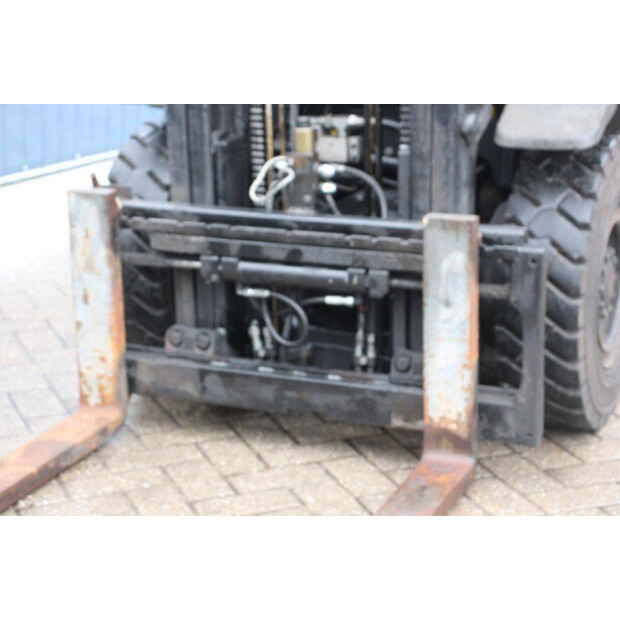 2011 Hyster H2.0FT-45581911