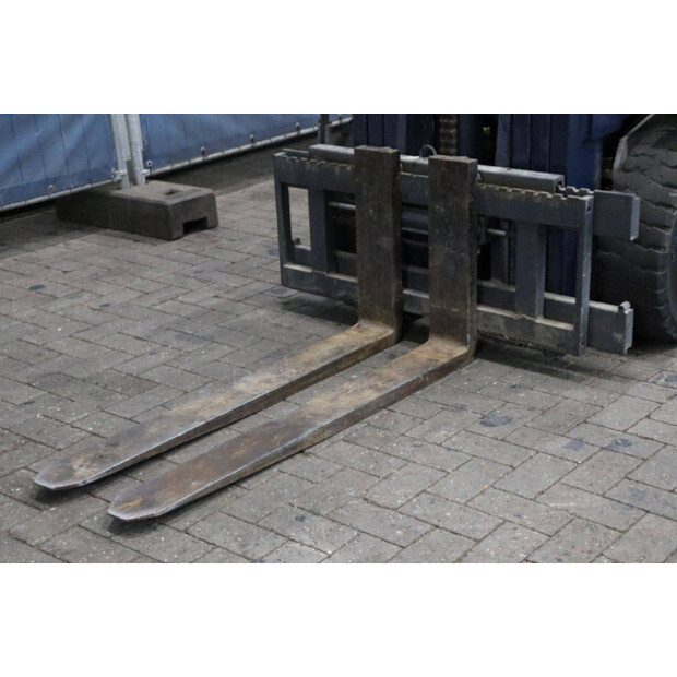 1994 كوماتسو FB25H-1E-45582295