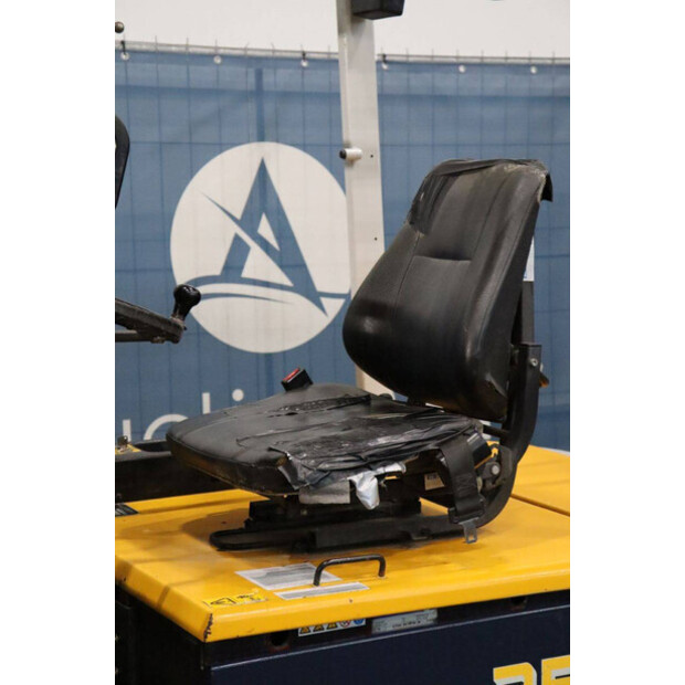 1994 كوماتسو FB25H-1E-45582313