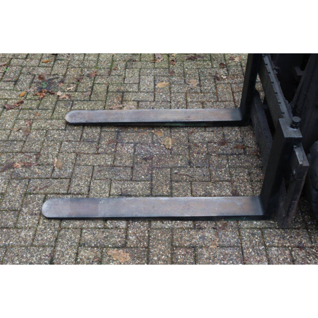 1998 Daewoo D25-3-45582383