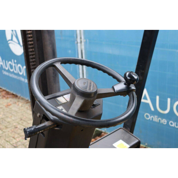 1998 Daewoo D25-3-45582391