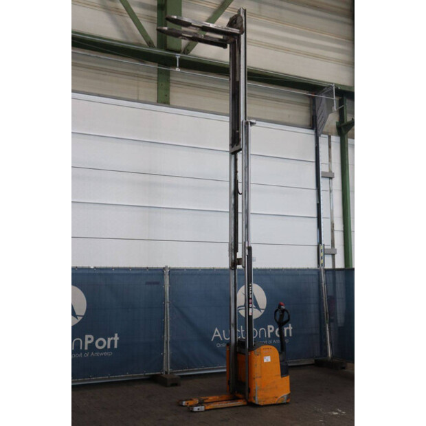 2011 Still EGV 14-45582455