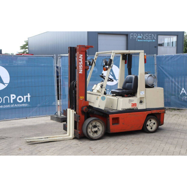 1995 NISSAN KCUGH02F350-45582551