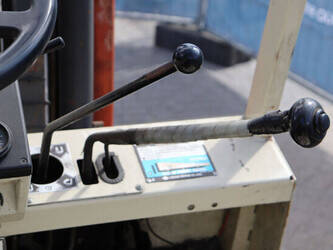 1995-nissan-kcugh02f350-1425164-45582574