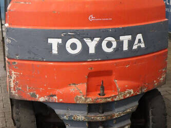 2003-toyota-7fbmf16-1425176-45582899
