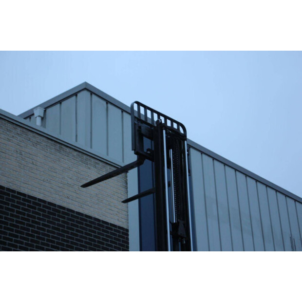 2017 Linde E16-02-45582986