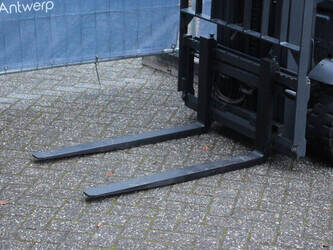 2017-linde-e16c-02-1425184-45583111