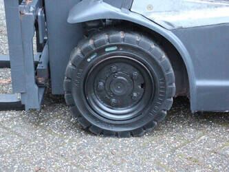 2017-linde-e16c-02-1425184-45583115