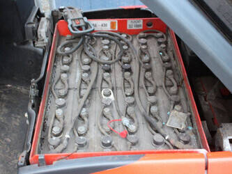 2017-linde-e16c-02-1425186-45583174