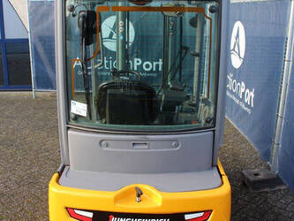 2019-jungheinrich-efg-320-1425194-45583372