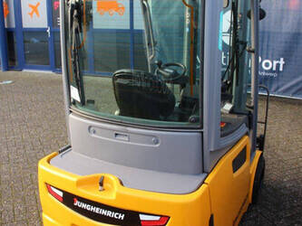 2019-jungheinrich-efg-320-1425194-45583373