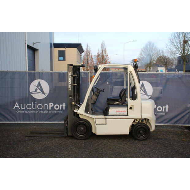 2014 NISSAN Y1D2A25Q-45583606