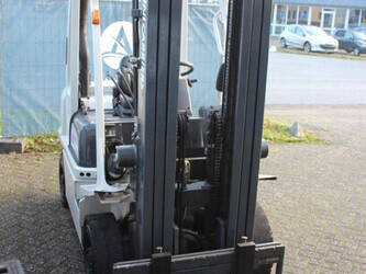 2014-nissan-y1d2a25q-1425202-45583610