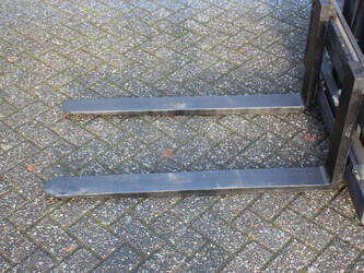 2014-nissan-y1d2a25q-1425202-45583616