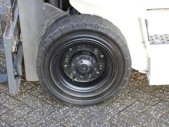 2014-nissan-y1d2a25q-1425202-45583618