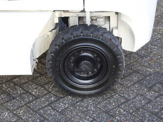 2014-nissan-y1d2a25q-1425202-45583619